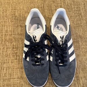 Adidas gazelle size 8